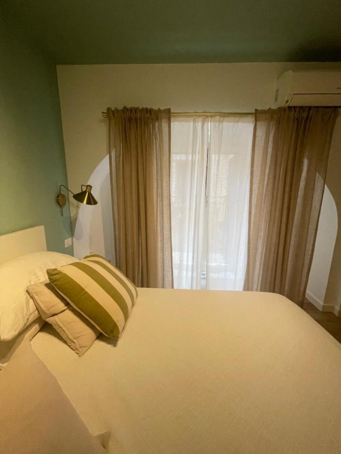 Appartement Buen Retiro 52 à Naples Extérieur photo